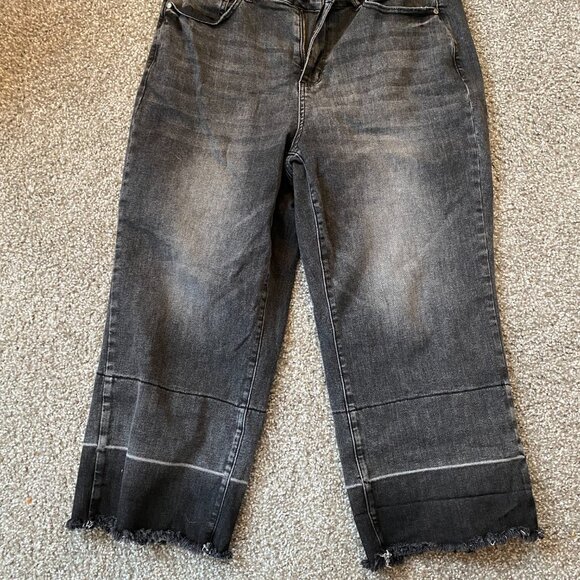 JUDY BLUE HIGH WAIST WIDE RELEASE HEM CROP JEAN - GREY SZ 16W - Picture 2 of 6